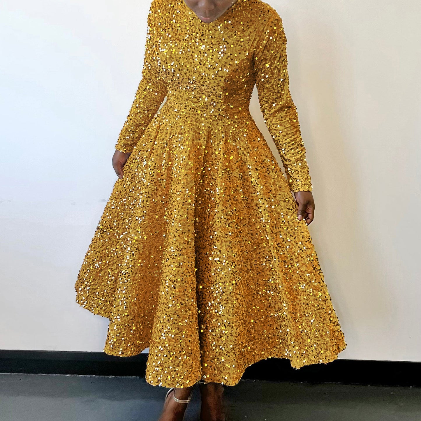 Women's Pure Color Sequins Mid-length Formal Dress